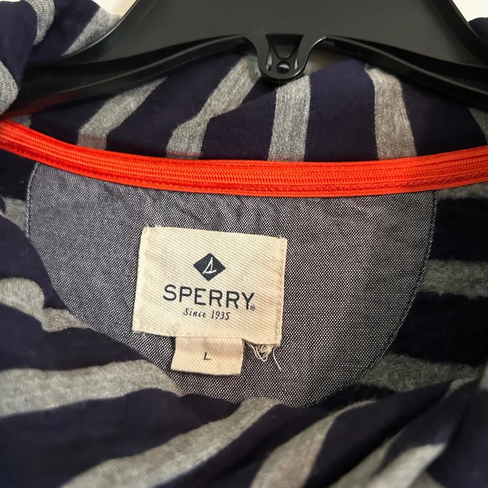 Sweatshirt - Picture 5 of 5